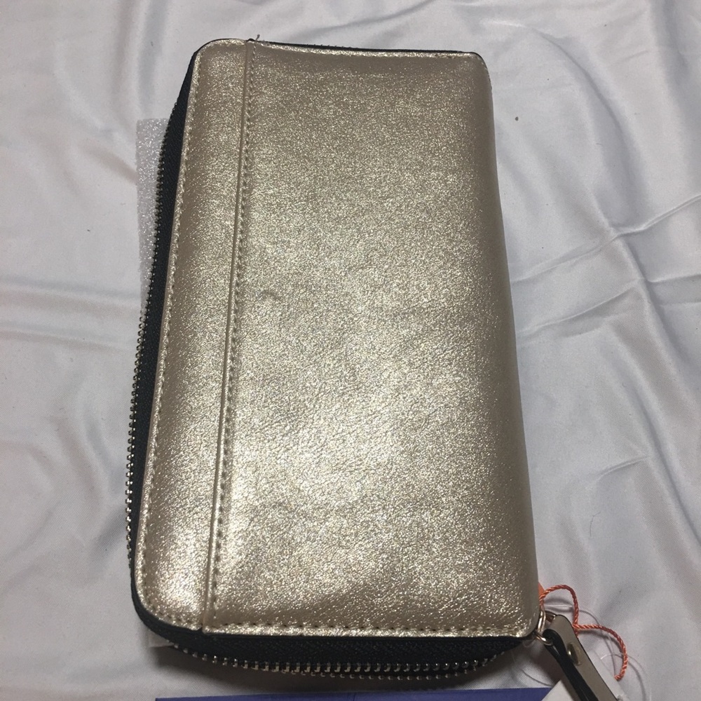 Francesca’s Gold Wrist Wallet (with tags)